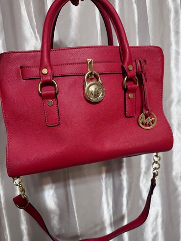 Классические сумки: Сумка Michael Kors, модель в стиле Hamilton. - Материал: фактурная