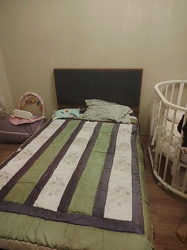 polka satilir: Yataq otağı mebel dəsti Tərkibi: - 4 qapılı böyük qarderob: orta — 4