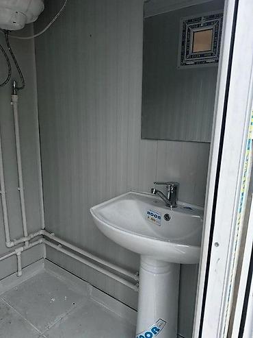 Konteyner 1.5 x 1.5 olcude tualet konteyneri Şəhər: Bakı Xidmətin