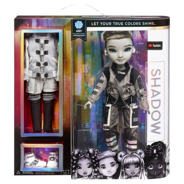 игрушки девочки: Куклы Shadow High первой серии размер кукол - 28 см в черно белом