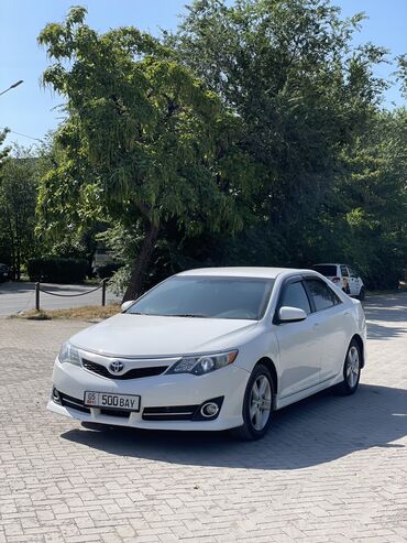 авто в рассрочку без первоначального взноса: Toyota Camry: 2012 г., 2.5 л, Автоматтык, Бензин, Седан