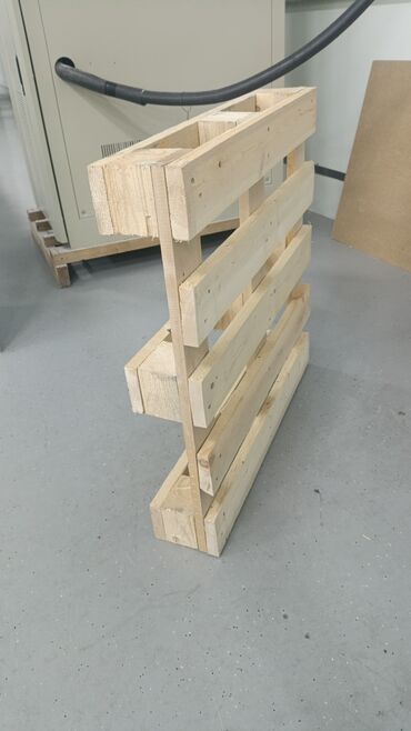 обменяю вещи: Продаю поддоны 70×70. 75×75
