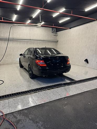 mersedes benz c: Arxa, Mercedes-Benz C class — 1
