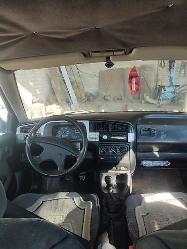 бензиновый картинг: Volkswagen Golf: 1992 г., 1.8 л, Механика, Бензин, Хэтчбэк — 4