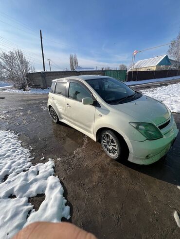 Toyota: Toyota ist: 2002 г., 1.5 л, Автомат, Бензин, Хэтчбэк — 11