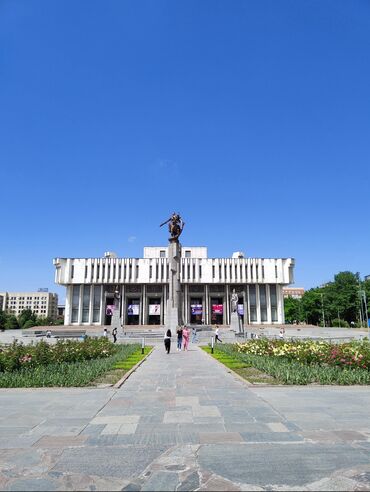 бишкек продаю дом село нижний алаарча: 14 соток, Для бизнеса, Красная книга, Тех паспорт, Договор купли-продажи