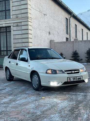 Daewoo: Daewoo Nexia: 2008 г., 1.6 л, Механика, Газ, Седан