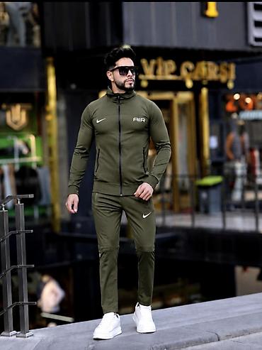 jeezy papuce: Mokra likra
xl, 2xl, 3xl, 4xl
ravne nogavice
3500 din — 3