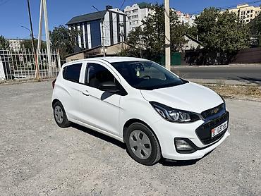 спарк 1: Chevrolet Spark: 2019 г., 1 л, Вариатор, Бензин, Хэтчбэк — 2