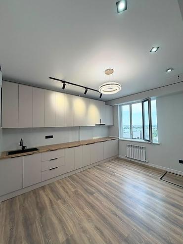 Квартиры: 1 комната, 49 м², Пишпек Элитка, 11 этаж, Дизайнерский ремонт — 1