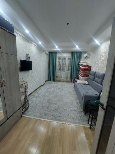 кто хочет обменять квартиру на дом: 1 комната, 48 м², Элитка, 6 этаж, Косметический ремонт