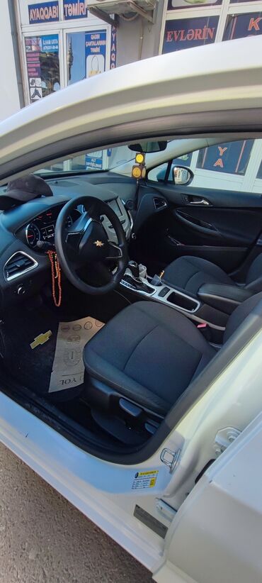 Chevrolet: Chevrolet Cruze: 1.4 l | 2016 il 207309 km Sedan — 8