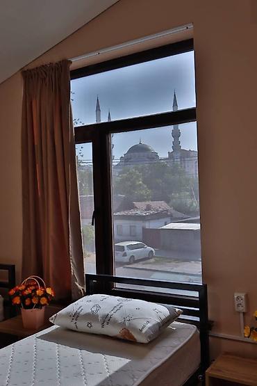 Аренда отелей и хостелов: 🔥 Уютный и тёплый хостел в самом центре Бишкека . 📍 Рядом с — 7