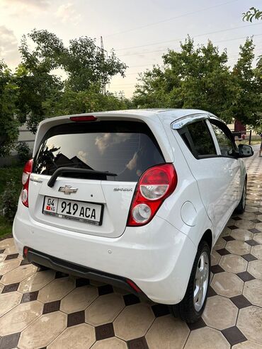 Chevrolet: Chevrolet Spark: 2014 г., 1 л, Автомат, Бензин, Хэтчбэк — 2