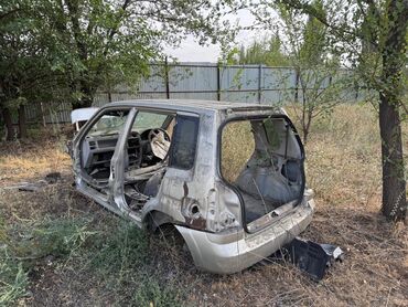 Mazda: Mazda Demio: 2001 г., 1.3 л, Автомат, Бензин, Хэтчбэк — 2