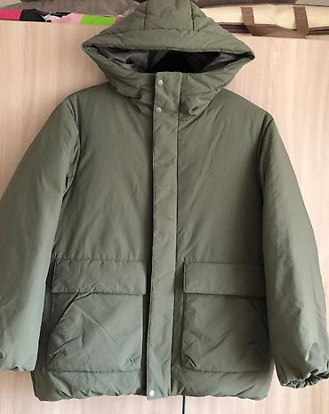 Верхняя одежда: Очень красивая, теплая, фирменная куртка Uniqlo. Оригинал. Подойдет — 1