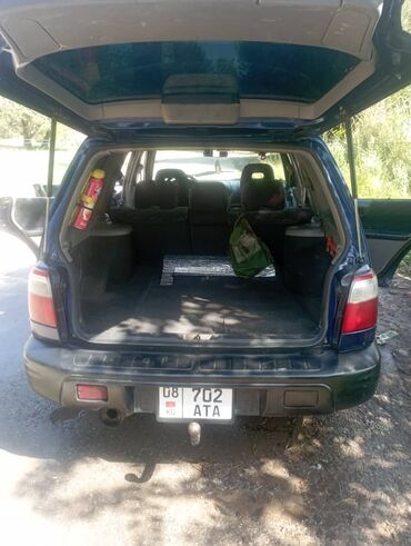 машина алмашуу: Subaru Forester: 2001 г., 2 л, Механика, Бензин, Кроссовер