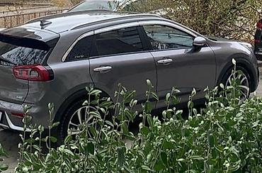 Kia: Kia Niro: 2018 г., Автомат, Гибрид, Кроссовер — 2