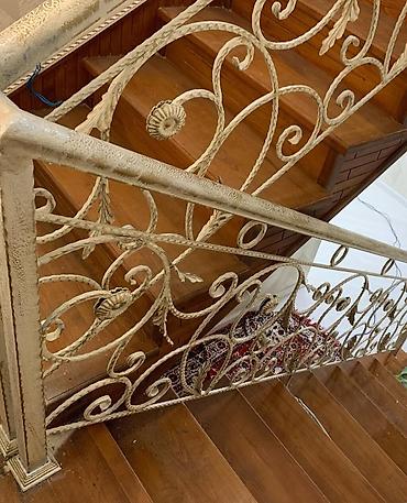 Barmaqlıqlar: Resotka 1-kv 35 azn başlayan qiymətlərlə . Məhəccər 1-metr 50 azn — 8