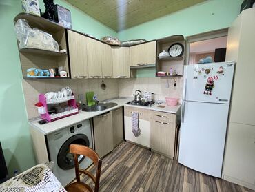 Həyət evləri və villaların satışı: 3 otaqlı, 70 kv. m, Orta təmir — 15