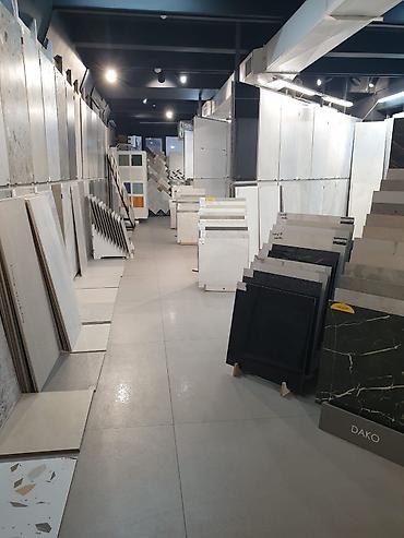 строй магазины: Продажа магазинов В торговом центре, 300 м², Свежий ремонт, С оборудованием, 3 этаж — 5