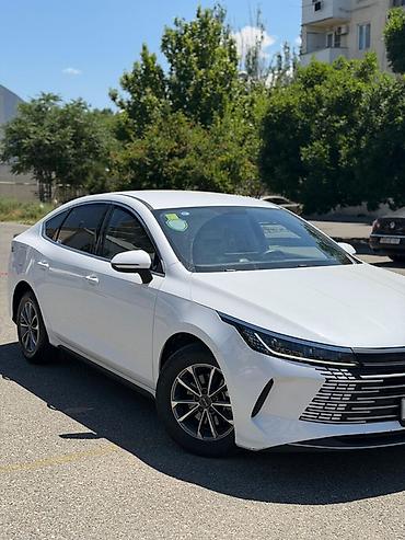 byd taksi: Yalniz kredit 1700 azn ilkin odeniw 30 ay 1100 azn Taksi buraxiliwi — 4