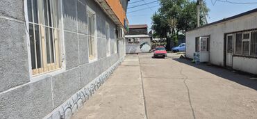 аренда дом кызыл аскер: Продается нежилое помещение Квартира 8 комнат + 2 раздельных сан узла