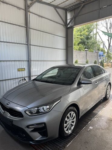 срочная продажа авто по низким ценам: Kia K3: 2020 г., 1.6 л, Автомат, Бензин, Седан