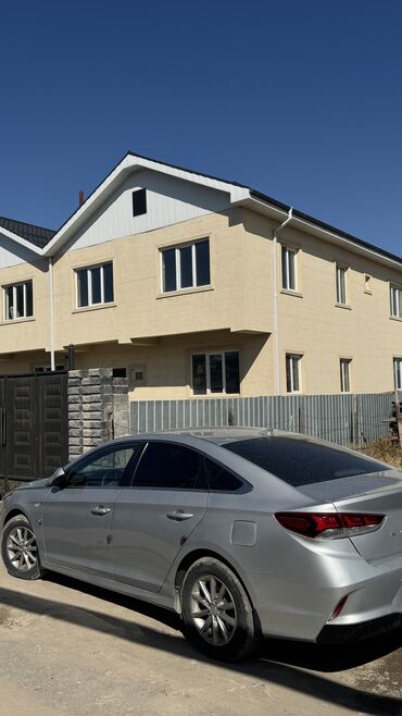 Продажа домов: Таунхаус, 300 м², 5 комнат, Агентство недвижимости, ПСО (под самоотделку)