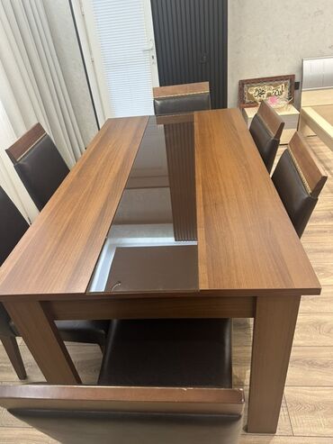 Masalar: Qonaq otağı üçün, İşlənmiş, Açılan, Dördbucaq masa, 8 stul