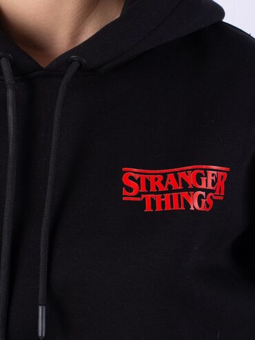 Футболки: Футболка унисекс Stranger Things, белая - Принт спереди: крупный — 13