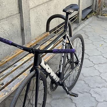 стреппы: LOWII с карбо вилкой 🚴 Лкп:8,5/10 По компонентам: Руль: Urchin track — 2