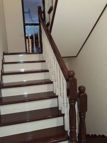 реставрация лестницы: Лестницы. тепкич. каркас по металлу.Сосна карагача шпон