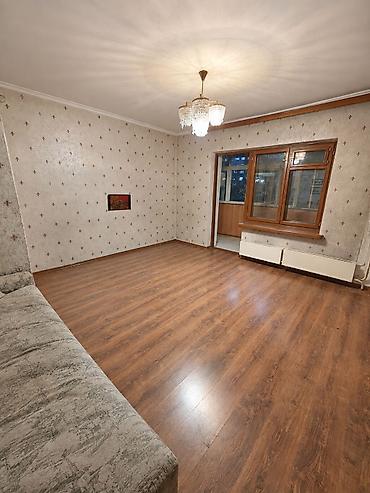 7 микра район: 2 комнаты, 50 м², Индивидуалка, 3 этаж, Старый ремонт — 2