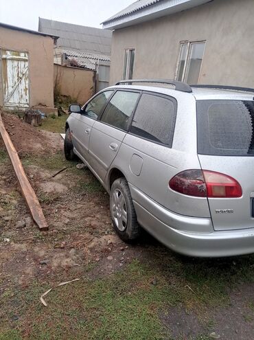 Toyota: Toyota Avensis: 2002 г., 2 л, Механика, Дизель, Универсал