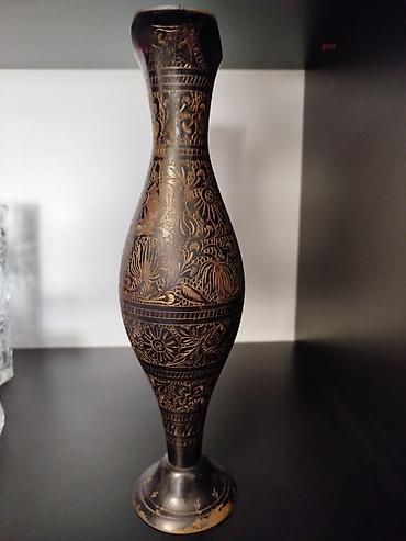 pul qab: Bir vaza, Mis — 3