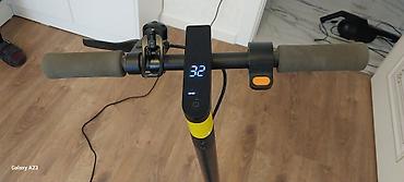jet scooter: Xiaomi Mi Electric Scooter Essential (model DDHBC08NEB) elektrik — 4