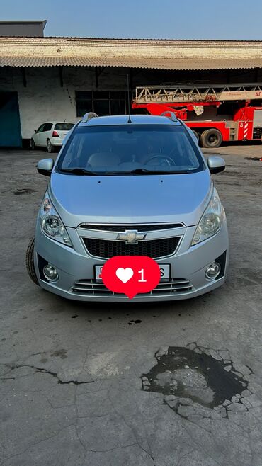 жета машина: Chevrolet Spark: 2010 г., 1 л, Автомат, Бензин, Хэтчбэк