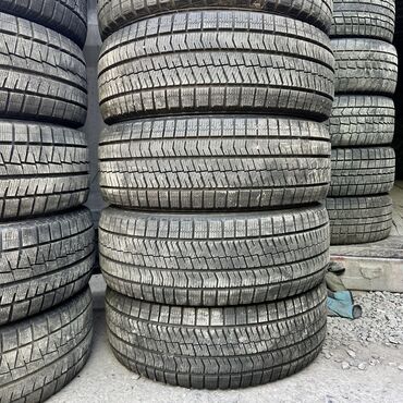 Шины: Шины 215 / 55 / R 17, Зима, Б/у, Комплект, Легковые, Япония, Bridgestone