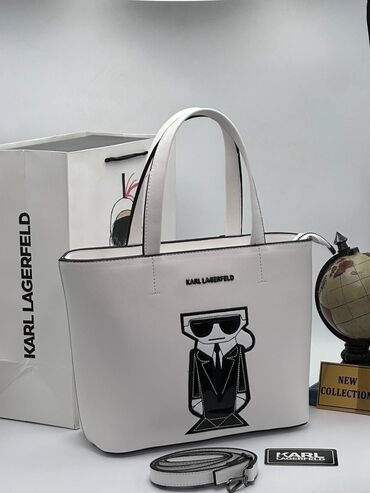 Torbe: Karl lagerfeld 
dimenzije 35/23 cm — 1