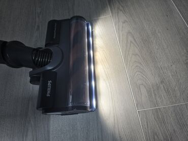 Štapni usisivači: Philips bežični štapni usisivač – 8000 Kupljen 06.03.2025, u — 5