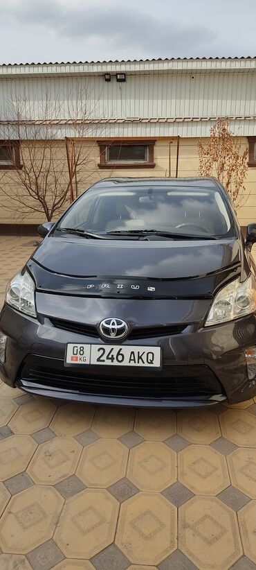 приу: Toyota Prius: 2015 г., 1.8 л, Автомат, Бензин, Седан