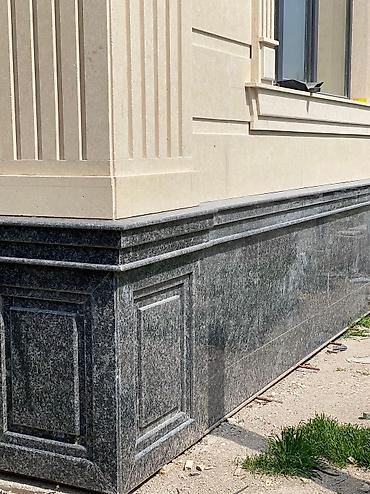 Фасадные гранитные плитки: Серые граниты, натуральный камень гранит. Гранит для цоколя — 26