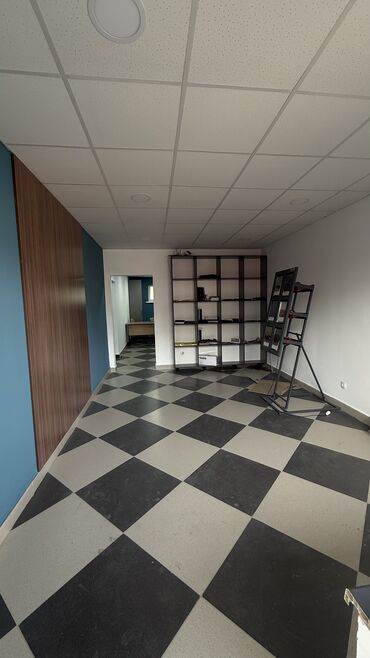 аренда магазина джал: Сдаю Офис, 50 м², В частном доме, С оборудованием, С отдельной кухней, С отдельным входом