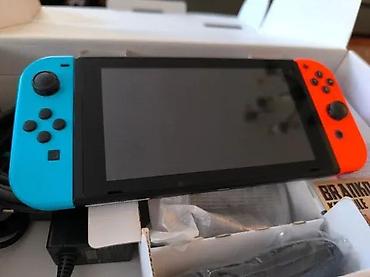 Nintendo Switch: 🎮 Nintendo Switch 32GB + 256GB microSD ✨ Perfektno stanje — pažljivo — 4