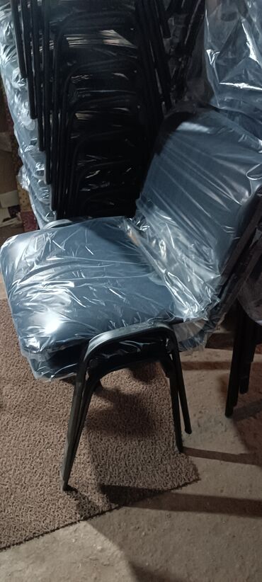 Masa və oturacaq dəstləri: Mətbəx üçün, Açılmayan, Dördbucaq masa, 4 stul — 13