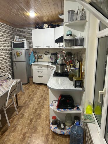 Həyət evləri və villaların satışı: Maştağa qəs. 3 otaqlı, 100 kv. m, Kredit yoxdur, Yeni təmirli — 8