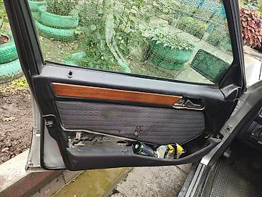 мэри: Mercedes-Benz W124: 1993 г., 2.2 л, Механика, Бензин, Седан — 8