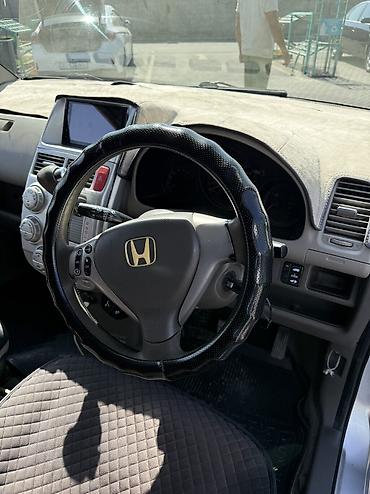 чери: Honda Mobilio: 2006 г., 1.5 л, Автомат, Бензин, Минивэн — 6