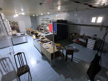 Kommersiya daşınmaz əmlakının satışı: Sumqayıt şəhəri ərazisində 19 sot torpaq sahəsində ümumi sahəsi 1925 — 2